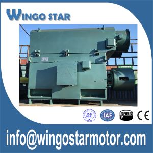 Motor z navitim rotorjem